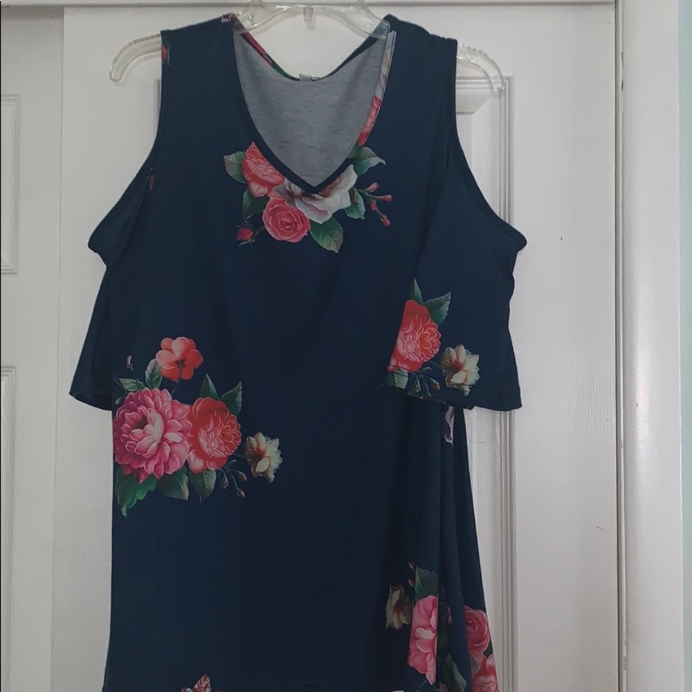 Cold shoulder top